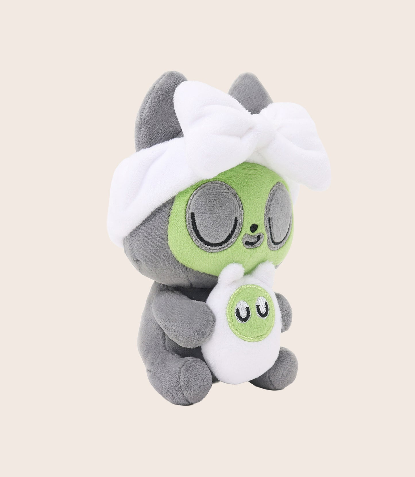 Hakongee 6" Plush - Sitting with Face Mask